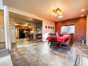 House, 4 Bedrooms | Dining - Pioneer 1 4 Bedroom Home (Bend)