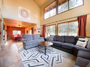 Hus - 4 sovrum | Vardagsrum