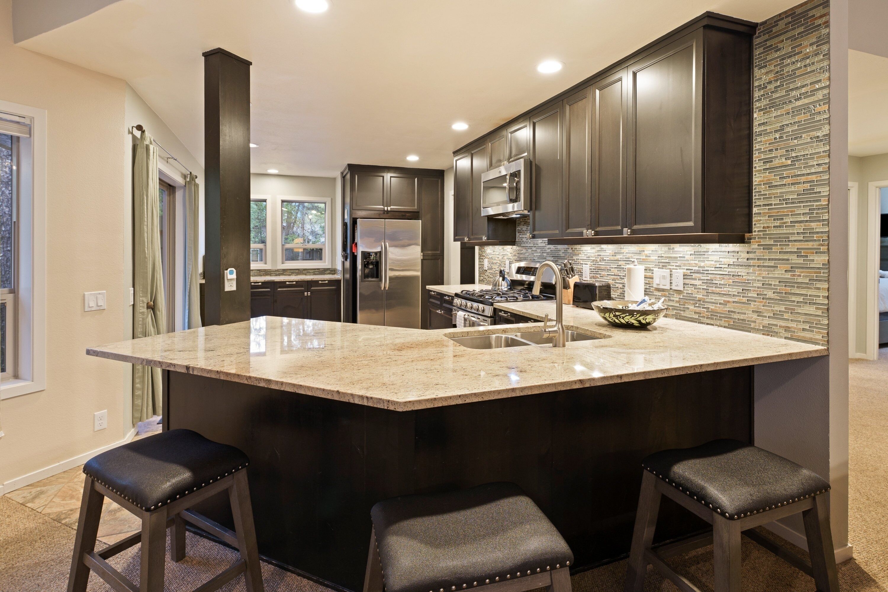 House, 3 Bedrooms | Private kitchen