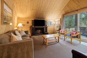 Condo, 2 Bedrooms | Living area - Pole House 99 2 Bedroom Condo (Bend)