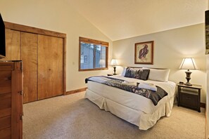 House, 3 Bedrooms | 3 bedrooms, free WiFi - Tamarack 8 3 Bedroom Home (Bend)
