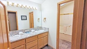 Casa, 5 habitaciones | Baño | Toallas 