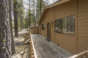 House, 3 Bedrooms | Exterior detail - Timber 12 3 Bedroom Home (Bend)