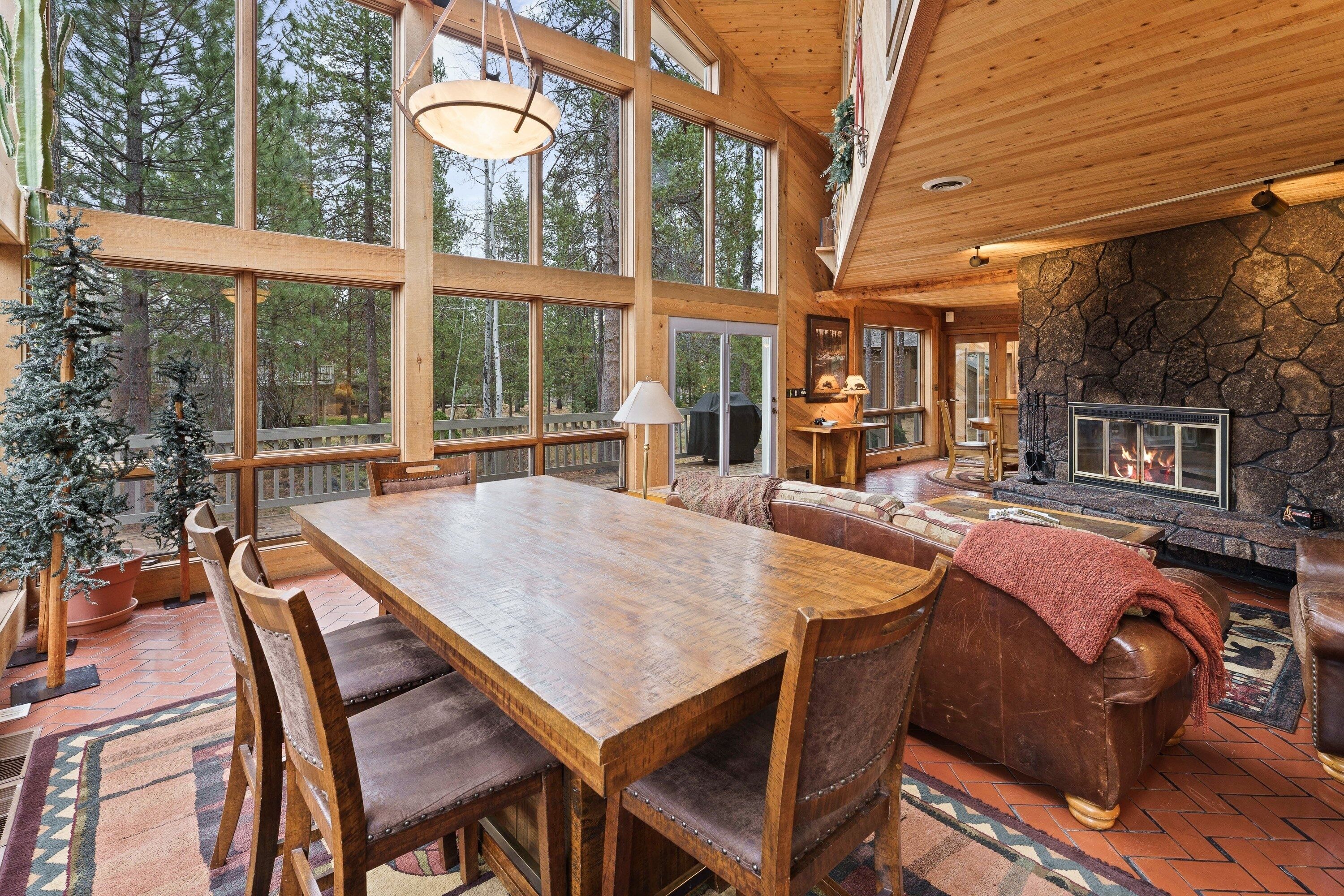 House, 4 Bedrooms | Dining