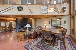 House, 4 Bedrooms | Interior - Poplar 35 5 Bedroom Home (Bend)