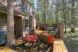 House, 3 Bedrooms | Terrace/patio - Diamond Peak 2 3 Bedroom Home (Bend)