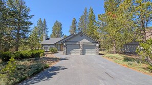 House, 3 Bedrooms | Exterior