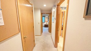 House, 3 Bedrooms | Interior