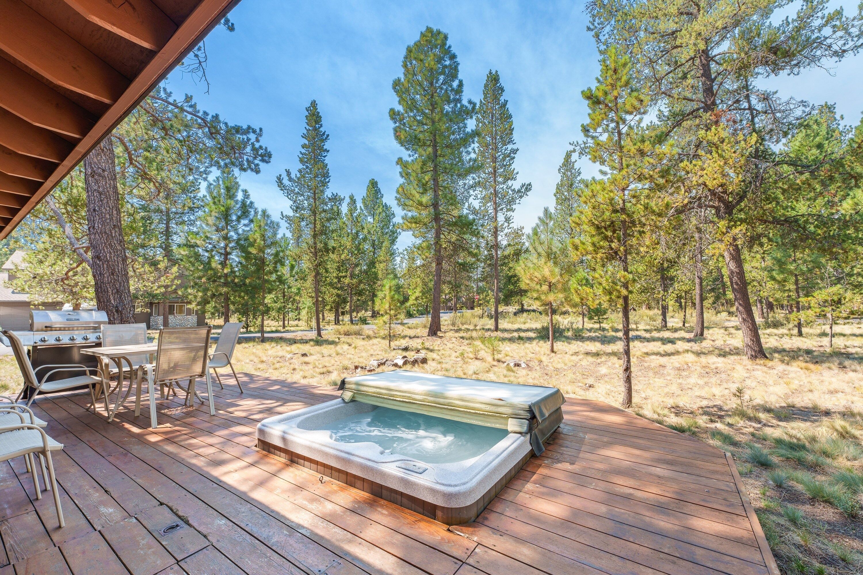 House, 3 Bedrooms | Outdoor dining