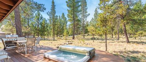 House, 3 Bedrooms | Outdoor dining