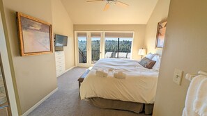 Condo, 2 Bedrooms | 2 bedrooms, free WiFi - Mt Bachelor Village 424 A Sr 2 Bedroom Condo (Bend)