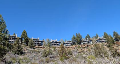 Mt Bachelor Village 332 B 1 Bedroom Condo