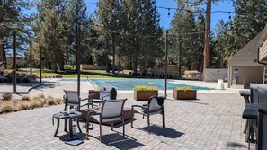Pool - Mt Bachelor Village 424 B Sr 1 Bedroom Condo (Bend)