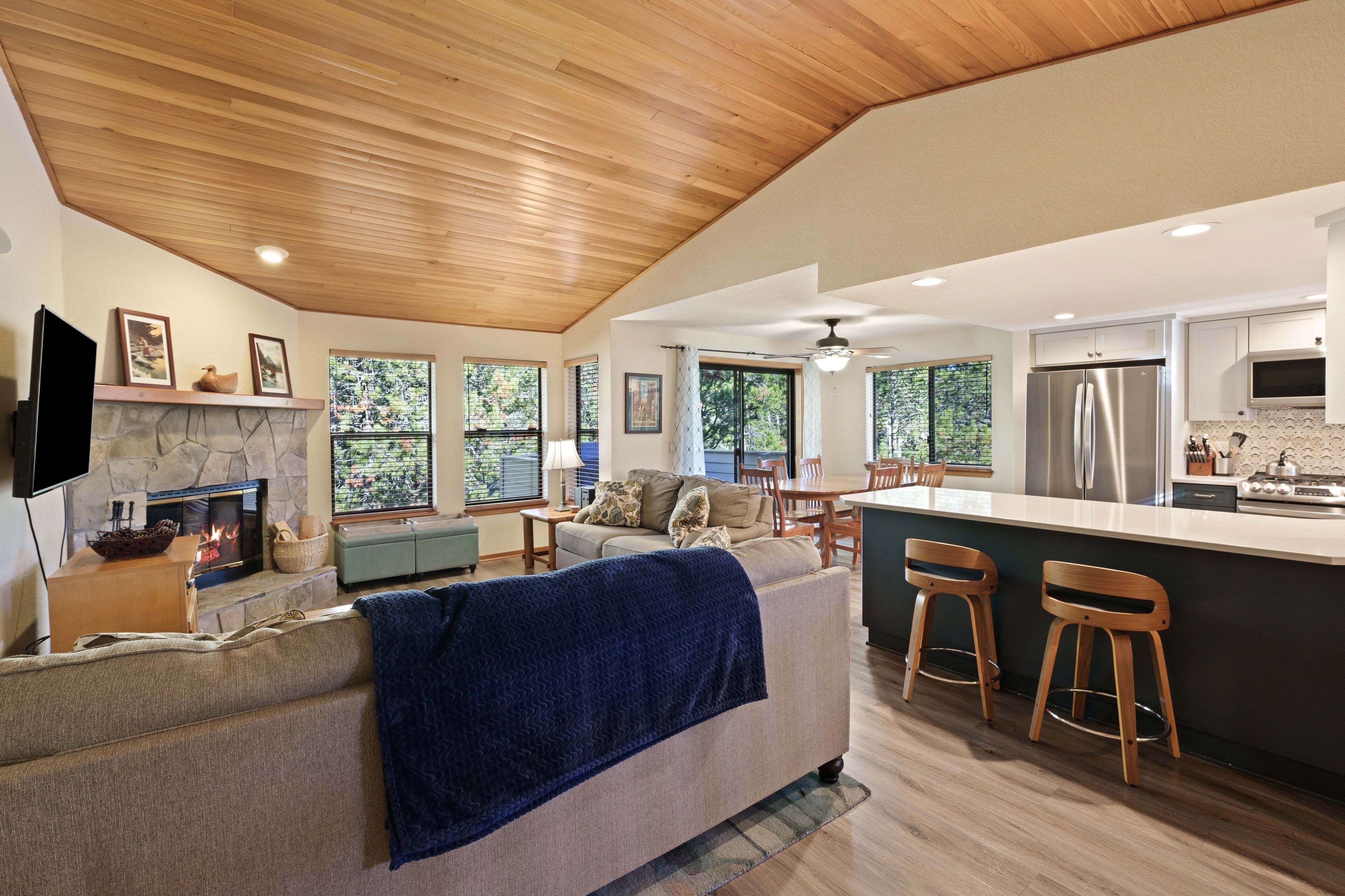 House, 3 Bedrooms | Living area