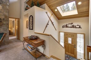 House, 2 Bedrooms | Interior - Lark 4 2 Bedroom Home (Bend)