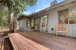 House, 3 Bedrooms | Terrace/patio - Rocky Mountain 4 3 Bedroom Home (Bend)