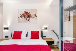 WiFi, bed sheets - Apartment 'Elsa' with Mountain Views, Private Terrace and Wi-Fi (Fließ)