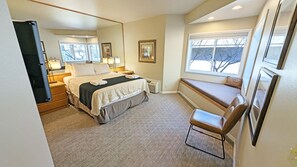 Condo, 1 Bedroom | 1 bedroom, free WiFi - Mt Bachelor Village 328 B 1 Bedroom Condo (Bend)