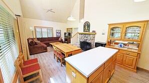 Condo, 3 Bedrooms | Living area - Circle 4 Condo 14 3 Bedroom Condo (Bend)