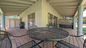 Condo, 3 Bedrooms | Outdoor dining - Circle 4 Condo 14 3 Bedroom Condo (Bend)