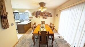 Apartment, 3 Schlafzimmer | Speisen
