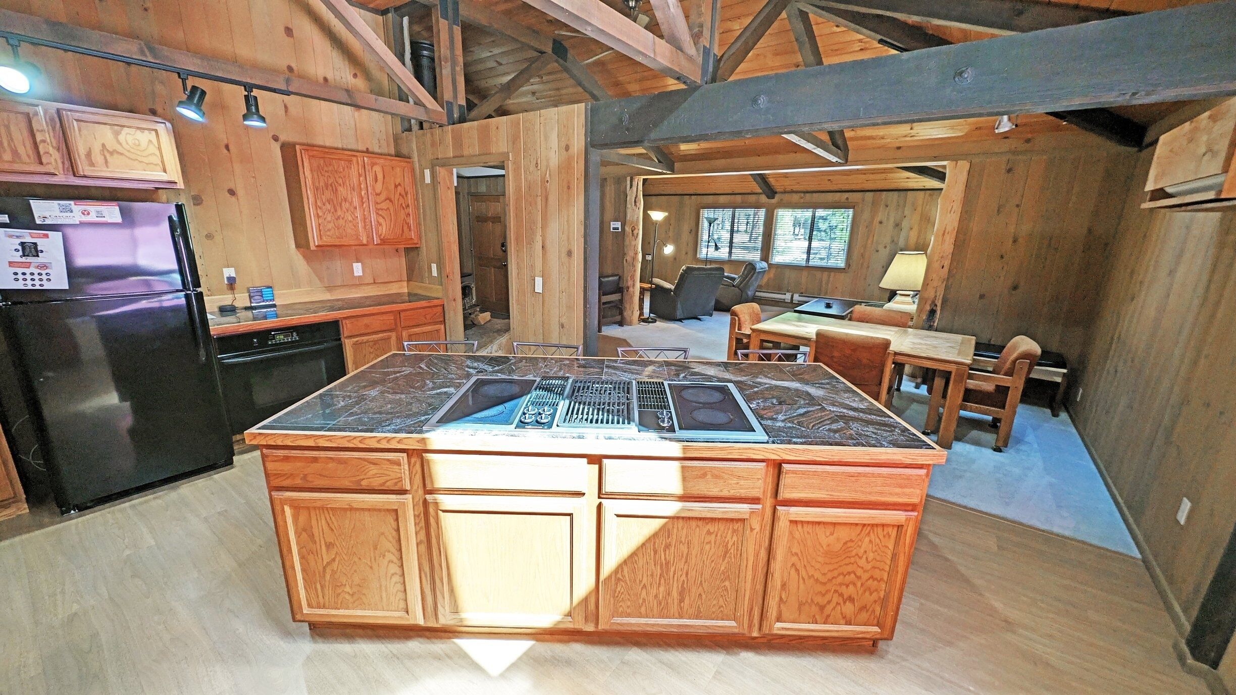 House, 2 Bedrooms | Private kitchen | Fridge, oven, coffee/tea maker