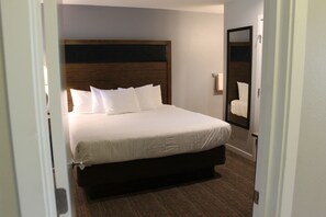 Condo, 3 Bedrooms | 3 bedrooms, free WiFi - 7th Mtn 923b 3 Bedroom Condo (Bend)