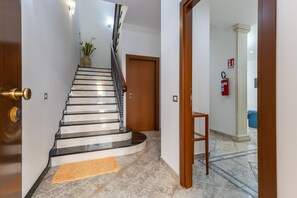 Interior - Casa Carolina with Private Terrace, Wi-Fi and Air Conditioning (Pozzallo)