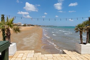 Una playa cerca