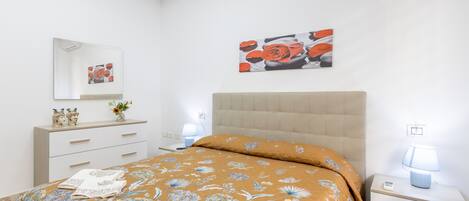 1 chambre, fer et planche Ă repasser, Wi-Fi, draps fournis