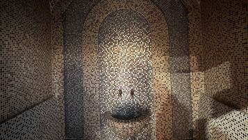 1 behandlingsrom og massasje