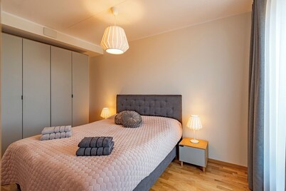 Artisa Riia 22a Luxury apartment at high fl. AC and underground parking.