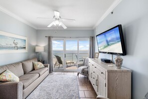 TV - Seawind 1001 by Liquid Life (Gulf Shores)