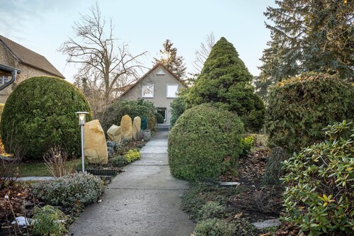 Ferienwohnung S Viering mit Gemeinschaftsgarten, Balkon und WLAN