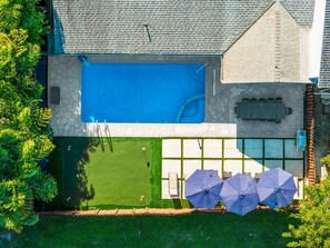 House (6 Bedrooms) | Interior