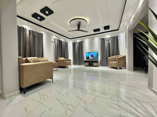 Charming 2 Bedroom House in Vibrant Ablekuma Olebu