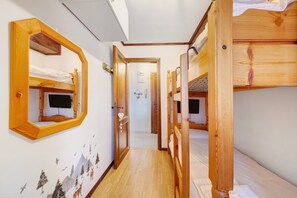 Iron/ironing board, WiFi, bed sheets - Casetta Del Caregon: tranquility, woods, and a huge terrace with Pelmo view in Vinigo di Cadore (VODO CADORE)