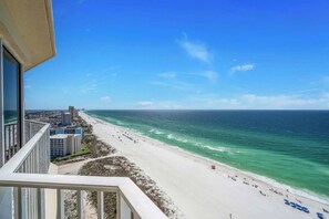 Property grounds - Relax & Recharge in This 19th-Floor Getaway (Panama City Beach)