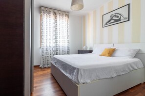 Bügeleisen/Bügelbrett, WLAN, Bettwäsche