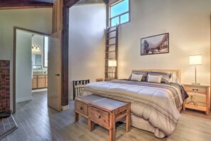 Desk, iron/ironing board, WiFi, bed sheets - Aspen View Lodge 4 bed/3 ba, Sauna, W/D, Views (Brian Head)