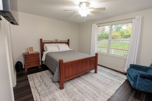 2 عدّة غرف نوم وواي فاي وملاءات أسرّة