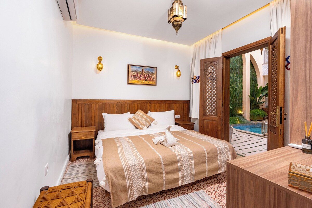 Deluxe Double or Twin Room | Ruang kerja komputer riba, langsir/tirai gelap terus 