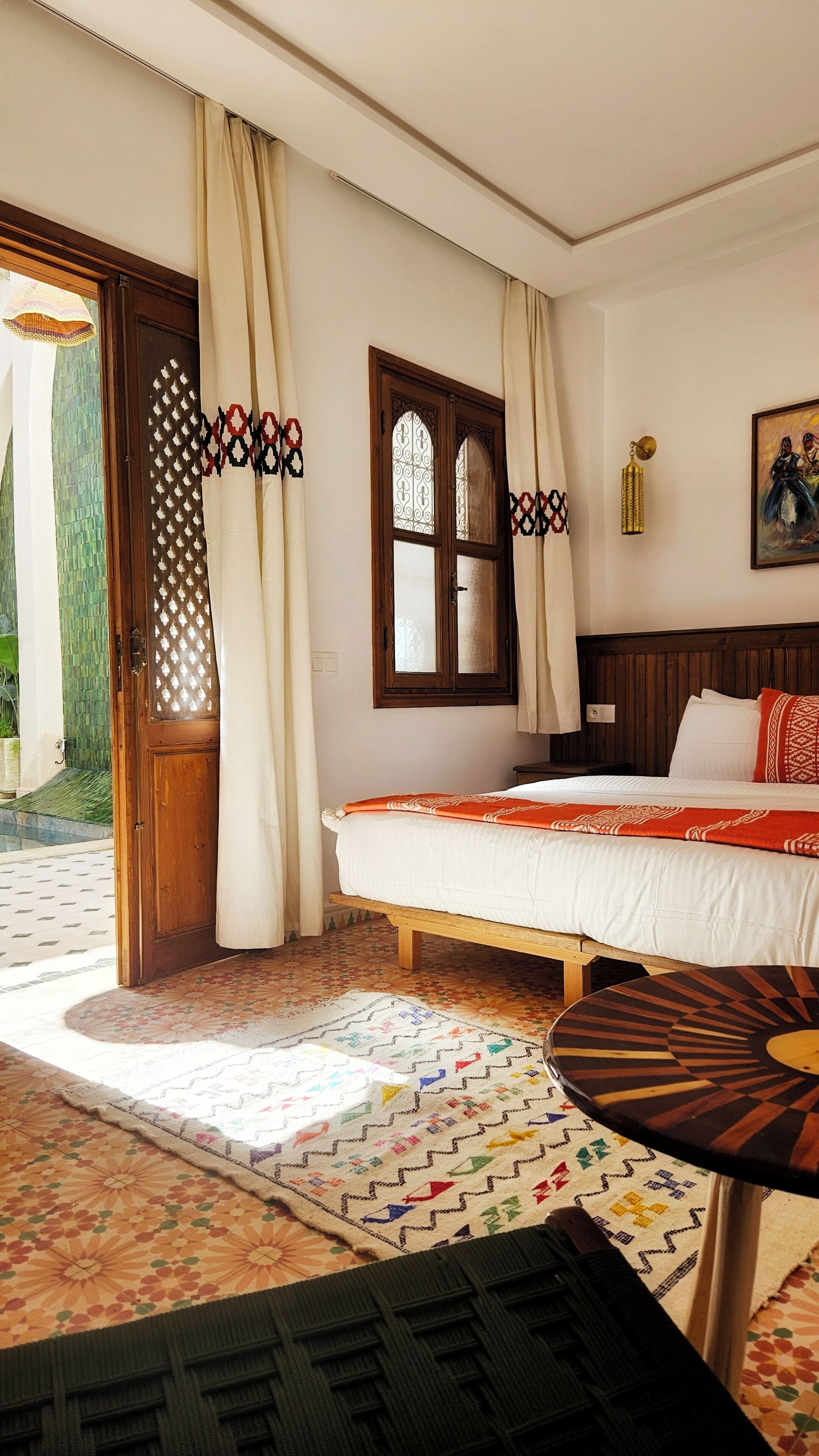 Deluxe Double or Twin Room | Desk, laptop workspace, blackout drapes, iron/ironing board