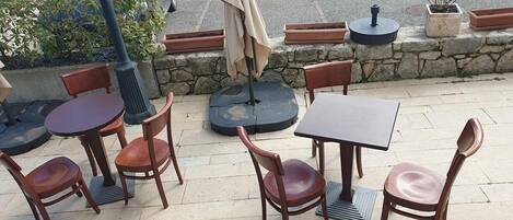 Standard Double Room, 1 Bedroom (Chambre Double) | Terrace/patio