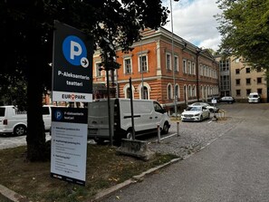 Property grounds - Modern 1BR Apartment in Centre of Helsinki (Helsinki)