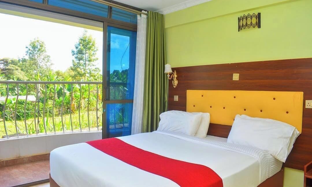 Chambre, balcon, vue jardin | Vue de la chambre