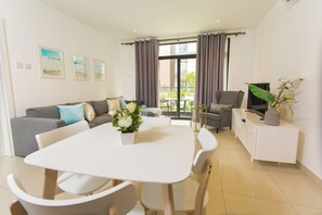 Smart TV - Premium Two Bedroom at Embassy Gardens (Accra)