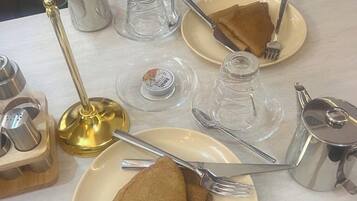 Gratis kontinental frukost varje dag