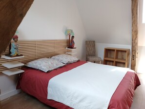 Fer et planche à repasser, Wi-Fi, draps fournis