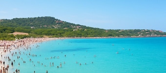Azulik corsica Art house